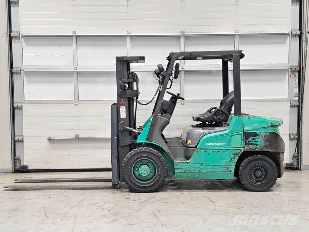 Mitsubishi FD30NT Dieselstapler