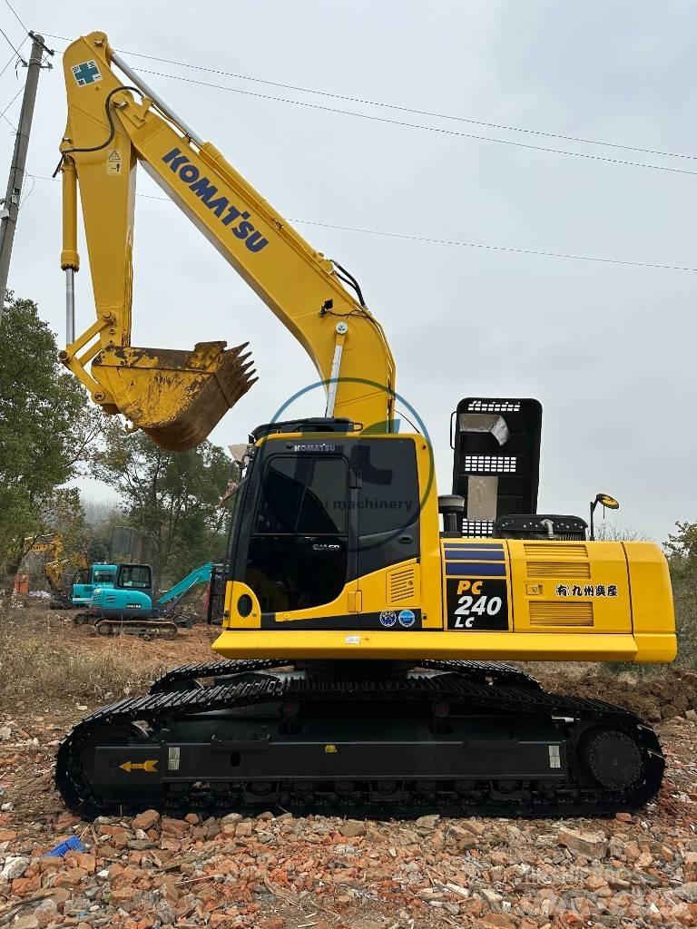 Komatsu PC 240-8 Raupenbagger