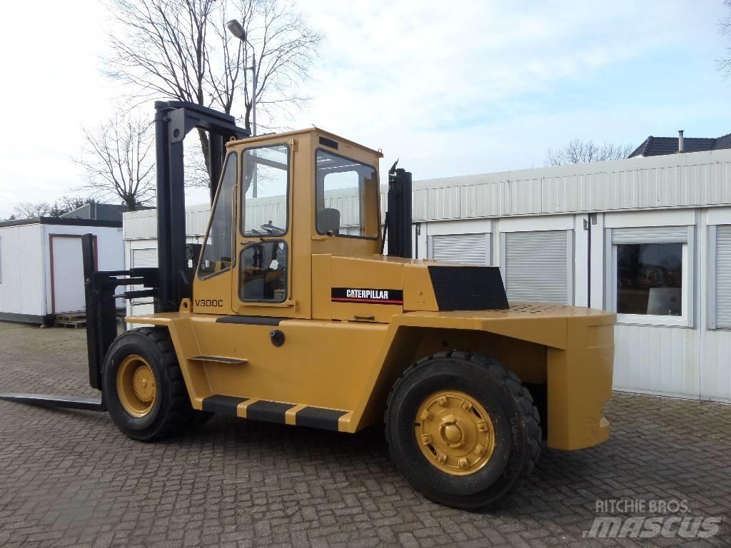 CAT V 300 C Dieselstapler