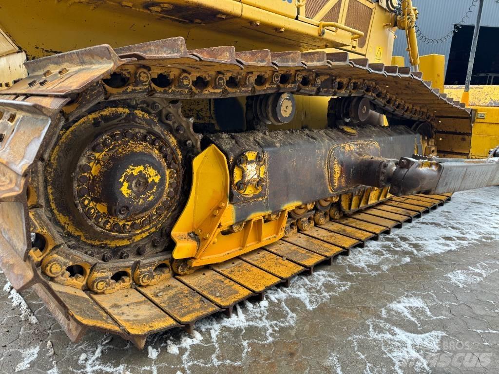 Komatsu D65PX-18 Bulldozer