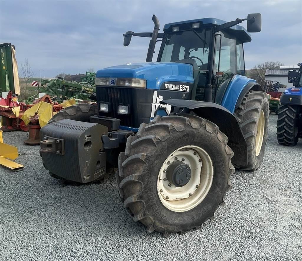 New Holland 8670 Traktoren