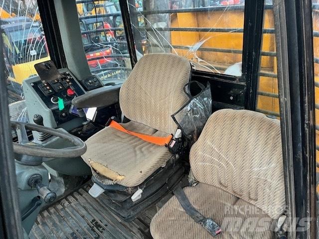 JCB 714 Dumper - Knickgelenk