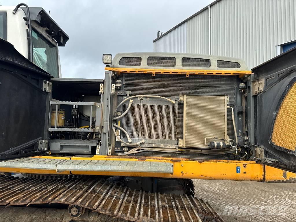 Liebherr R 946 Raupenbagger