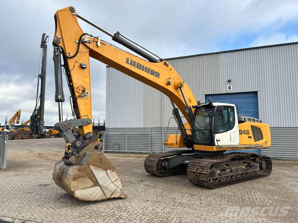 Liebherr R 946 Raupenbagger