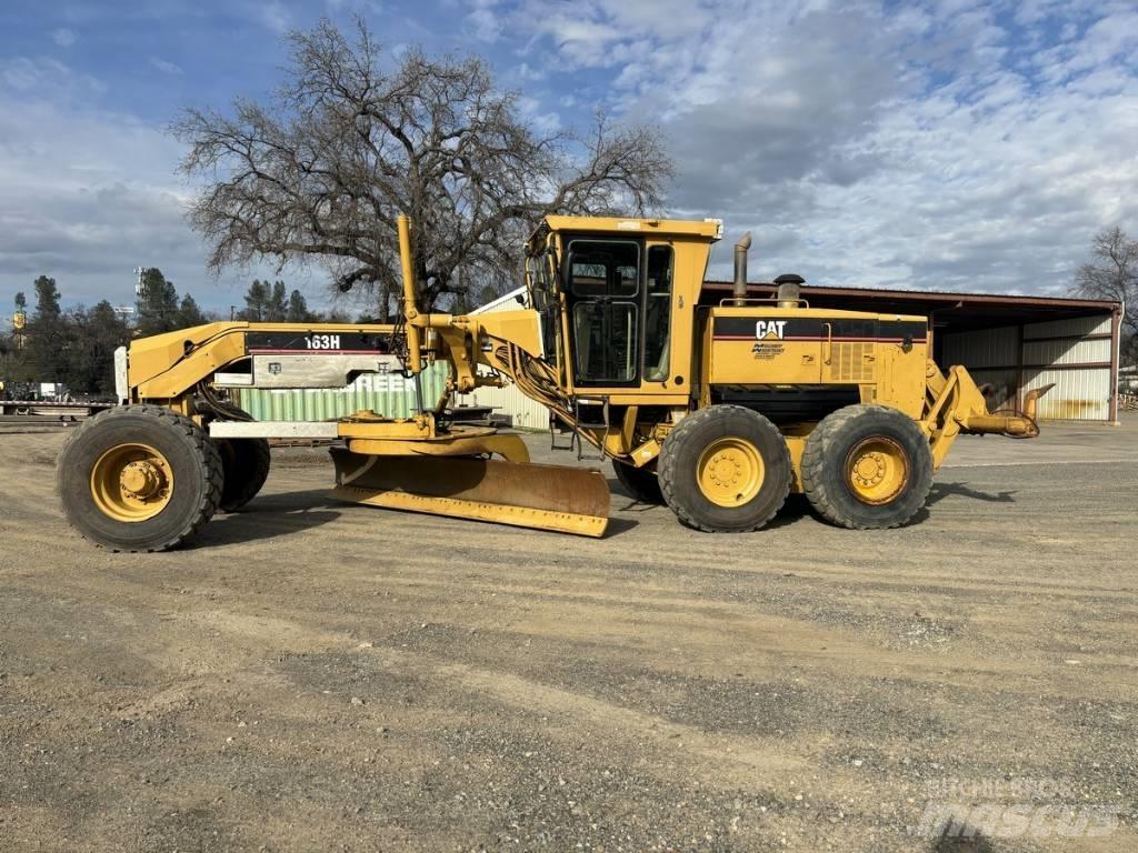 CAT 163H Grader
