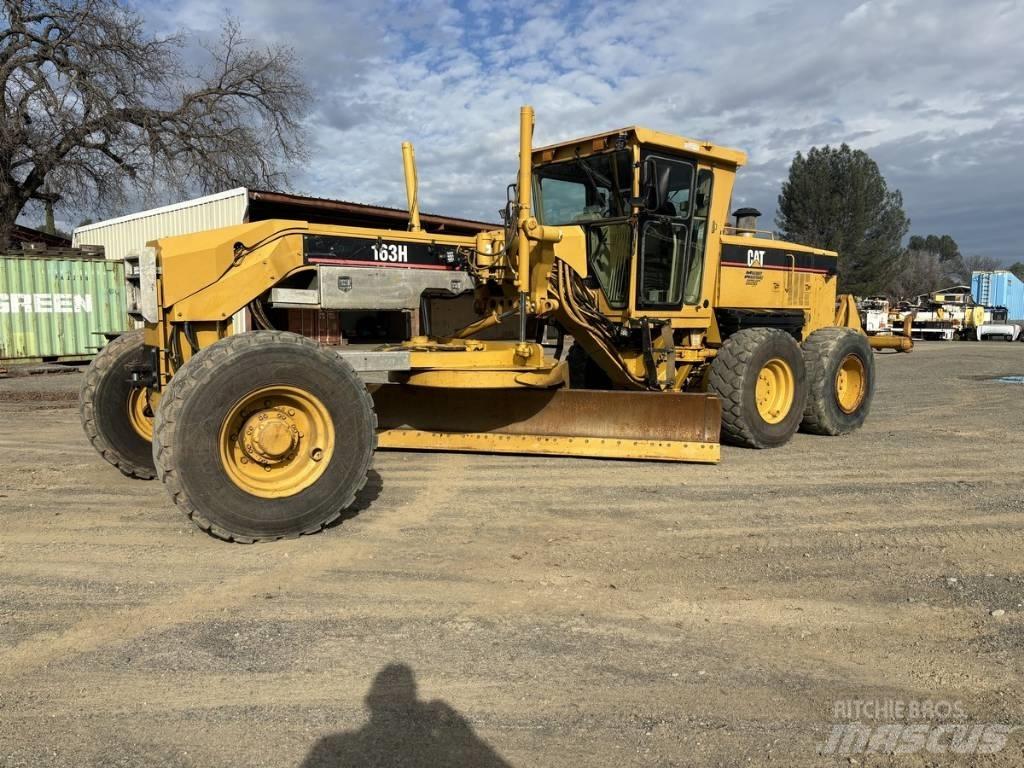 CAT 163H Grader
