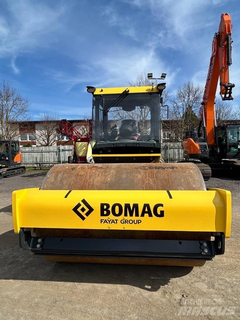 Bomag BW 211 D5 Erdbauwalzen