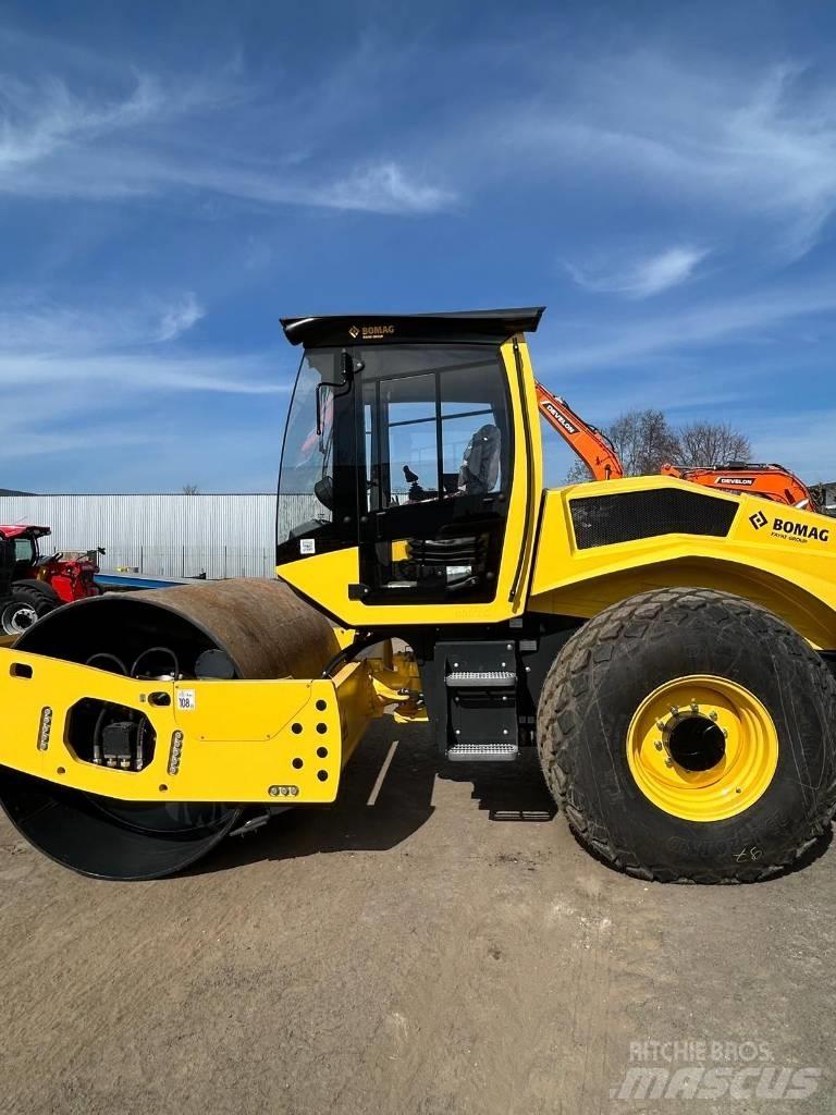 Bomag BW 211 D5 Erdbauwalzen