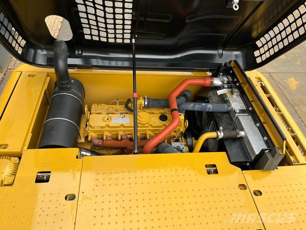 CAT 323D3 Raupenbagger