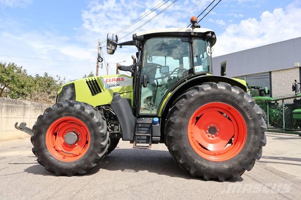CLAAS Arion 460 Traktoren