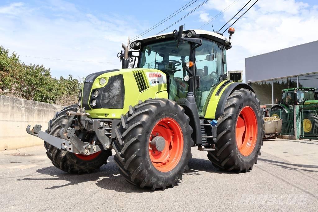CLAAS Arion 460 Traktoren