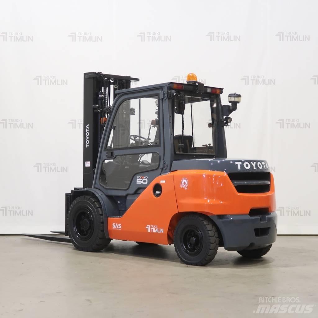 Toyota 40-8FD50N Dieselstapler