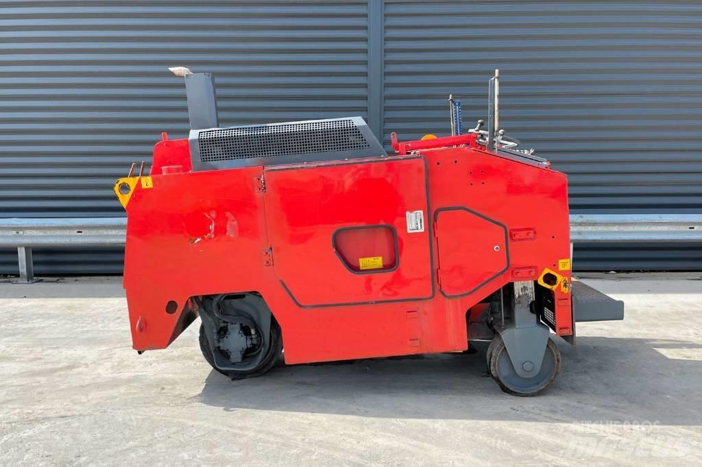 Wirtgen W 350 Asphaltfräsen