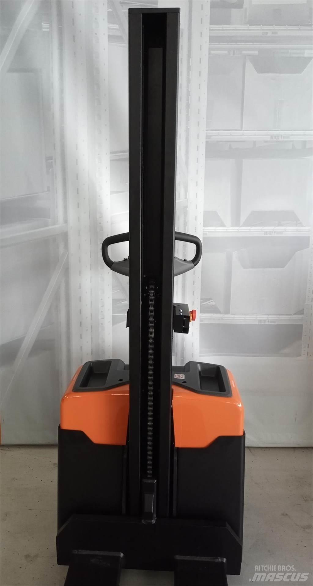 Toyota HWE100 Deichselstapler