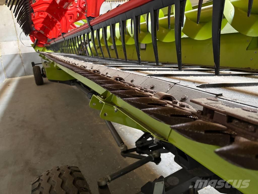 CLAAS LEXION 8800 TT Mähdrescher