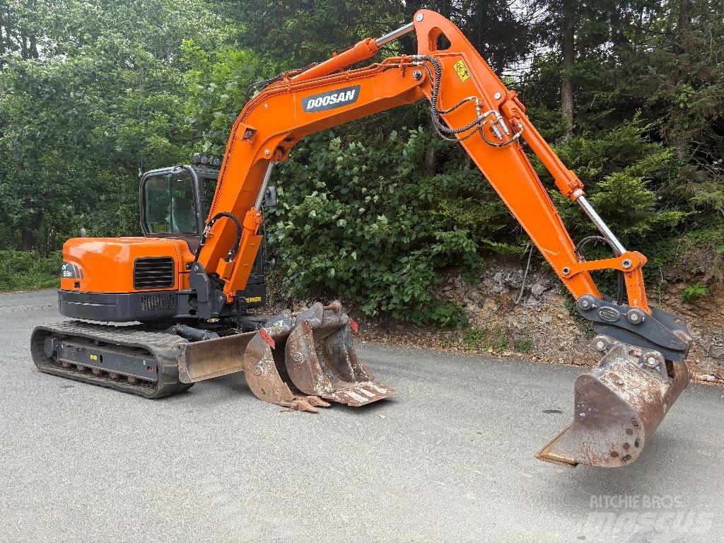Doosan DX 85 R Midibagger  7t - 12t