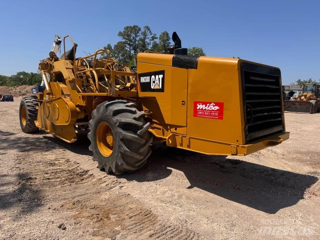 CAT RM 300 Asphalt-Recycler