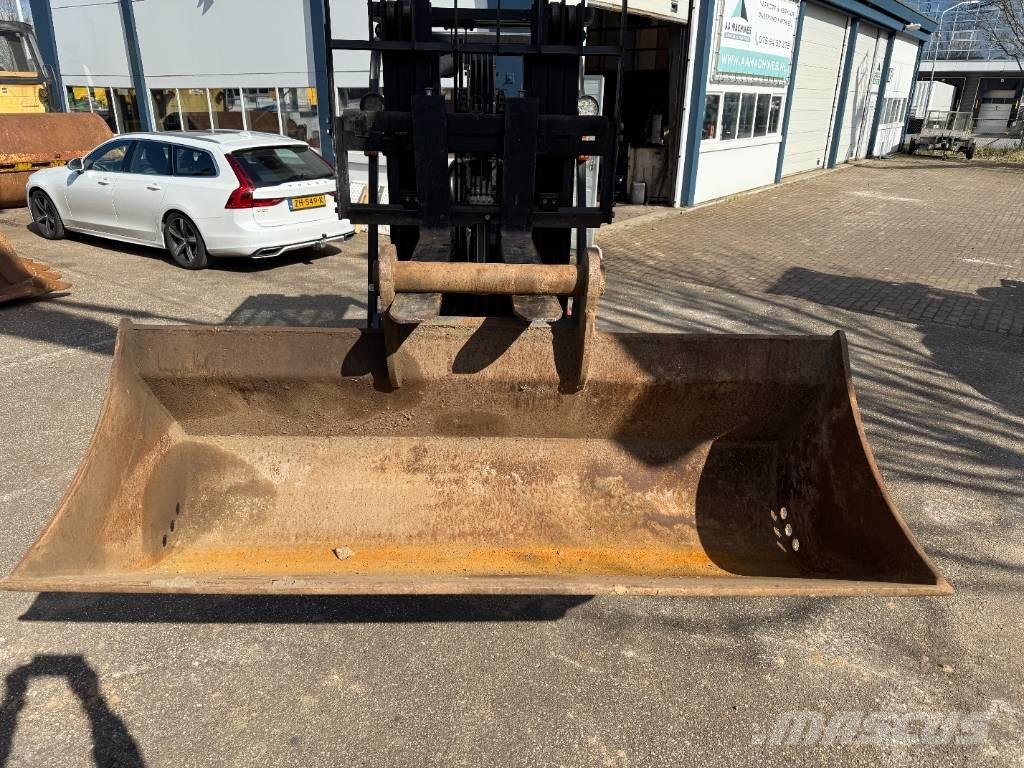 Komatsu HB 215 LC-2 Raupenbagger