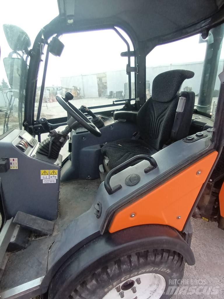 Multihog CX75 Traktoren