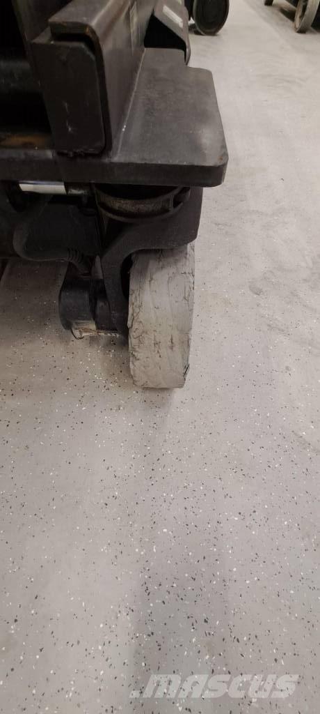 JLG 3246 ES Scheren-Arbeitsbühnen