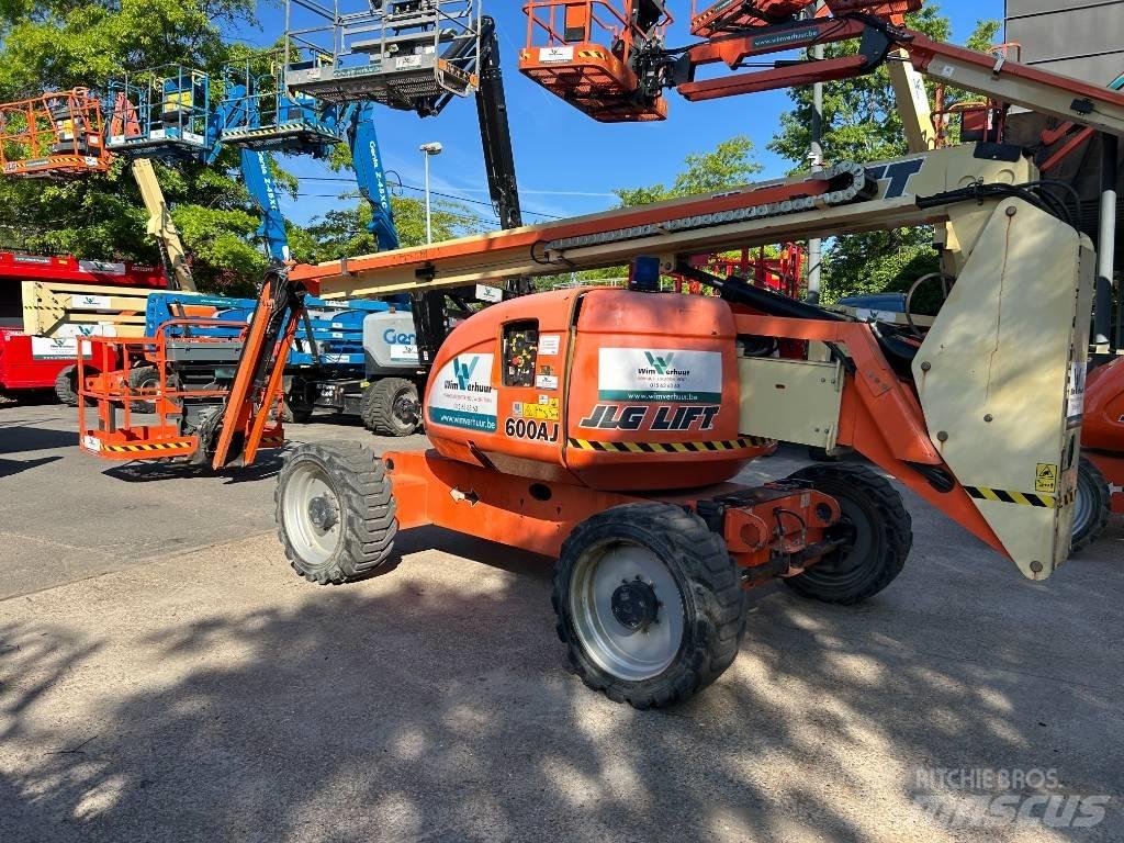 JLG 600 AJ Gelenkteleskoparbeitsbühnen