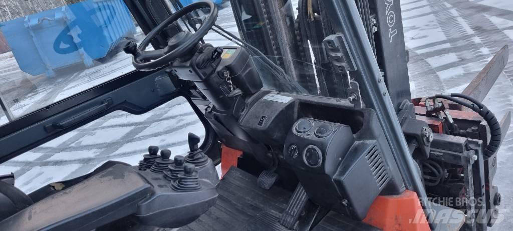 Toyota 7 FBMF 30 Elektrostapler