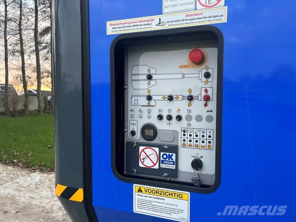 Aichi SP14 DJ Teleskopbühnen