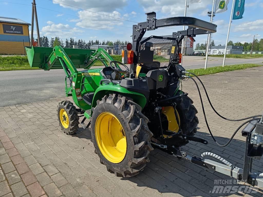 John Deere 3038 E Traktoren