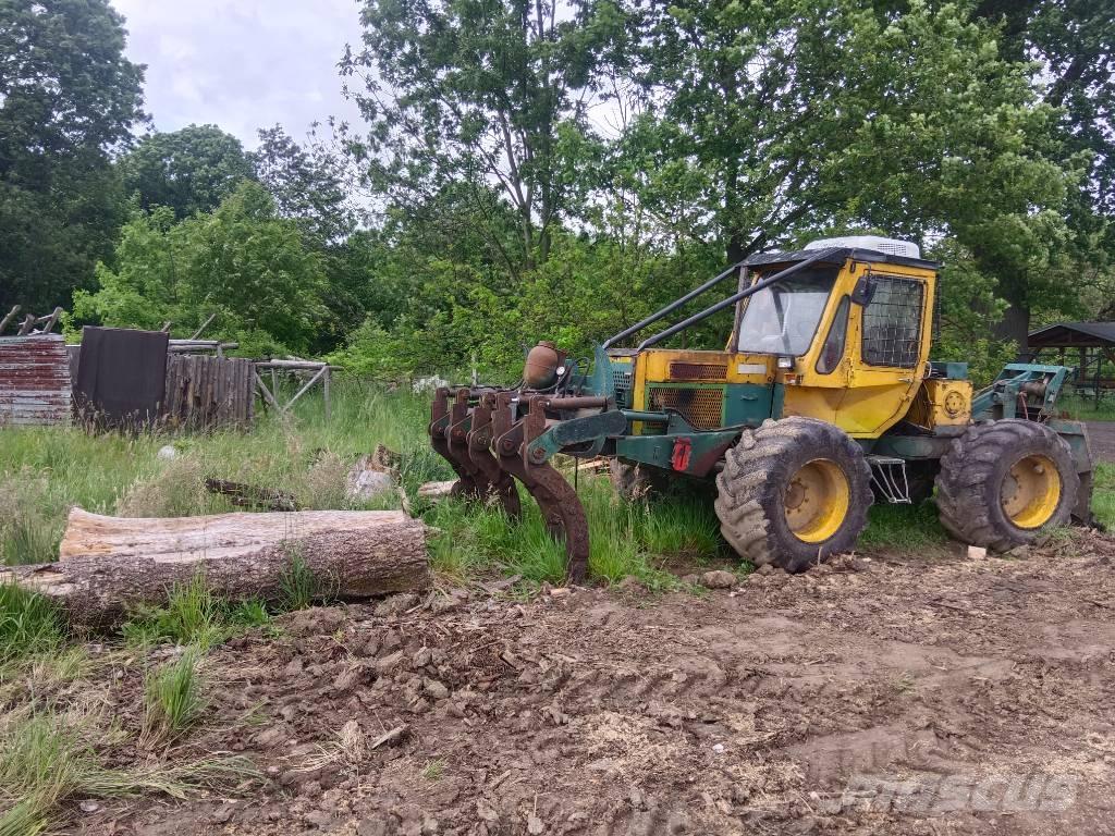 HSM 807 Forsttraktoren