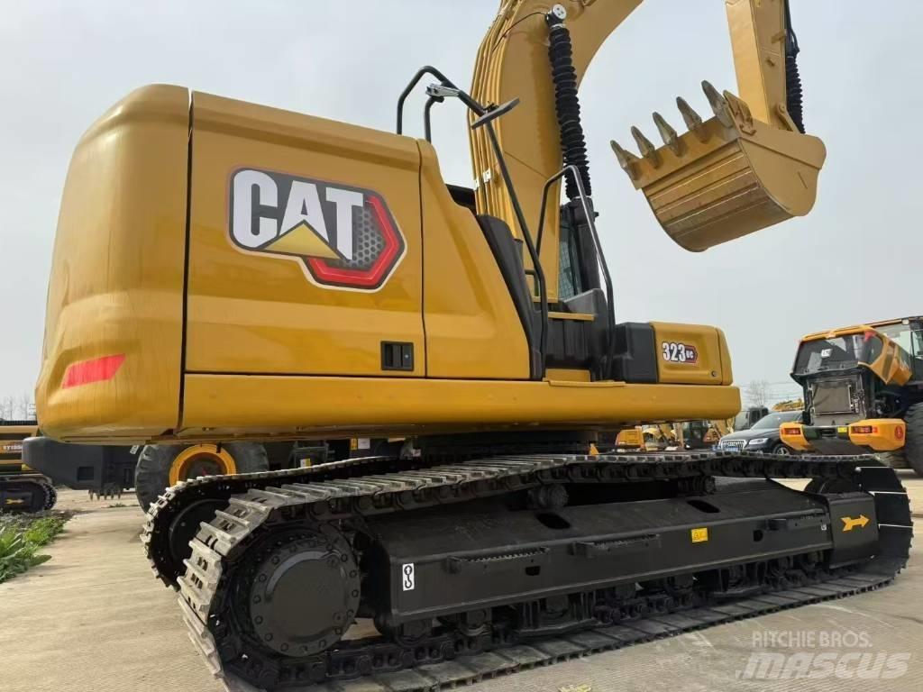 CAT 323GC Raupenbagger