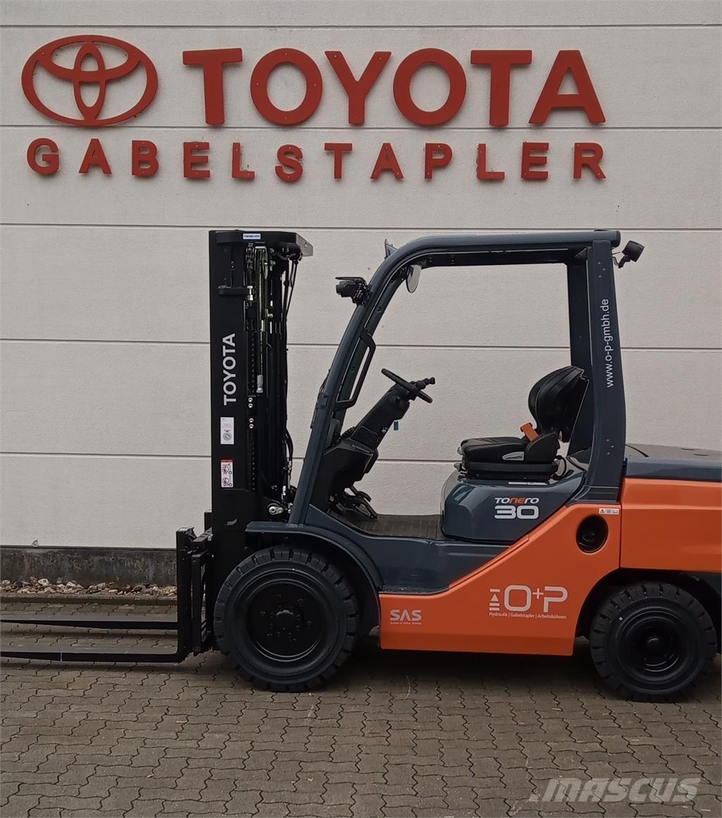 Toyota 52-8FDF30 Dieselstapler