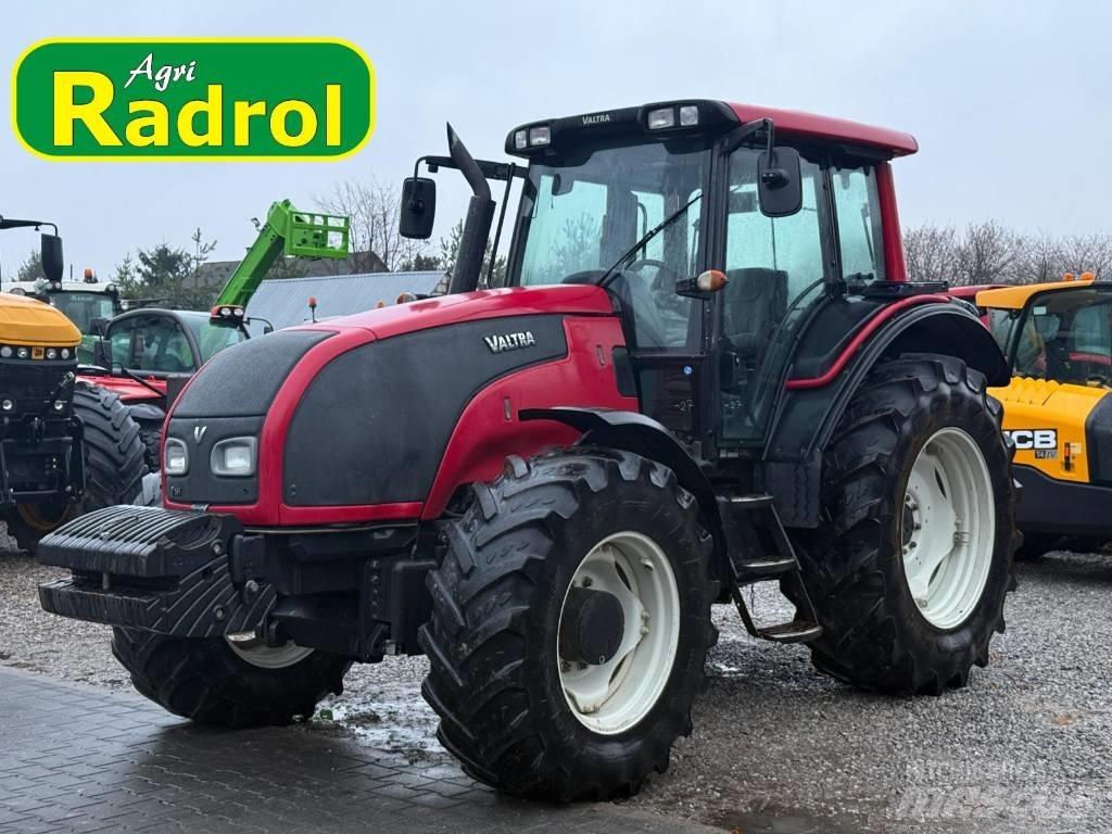 Valtra T 161 Traktoren