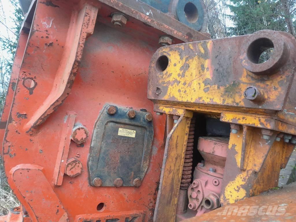 NPK E-216B Hammer / Brecher