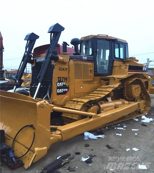 CAT D7H Bulldozer