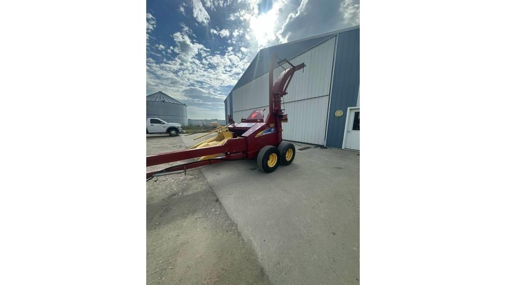 New Holland FP230 Feldhäcksler