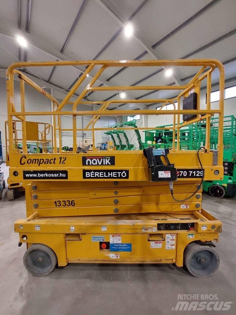 Haulotte Compact 12 Scheren-Arbeitsbühnen