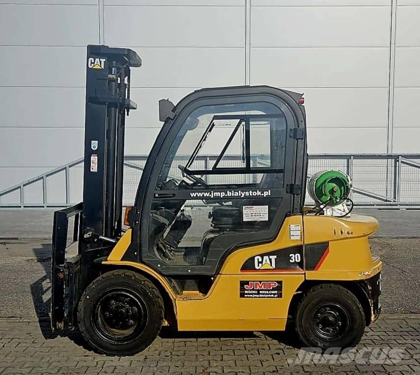 CAT GP 30 N Gasstapler