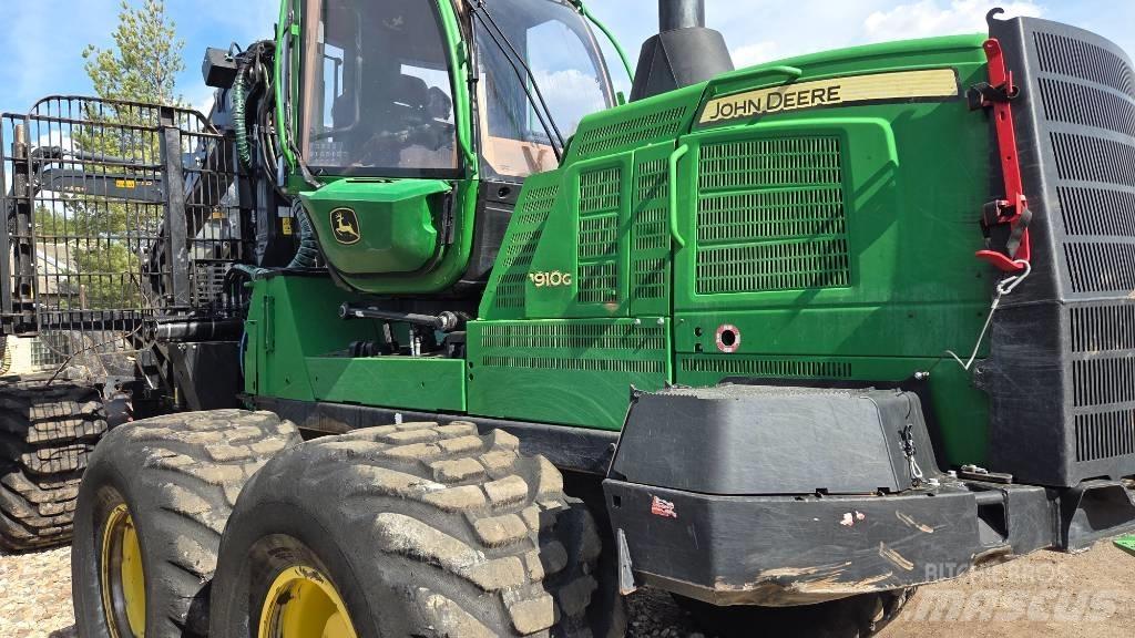 John Deere 1910 G Forwarder