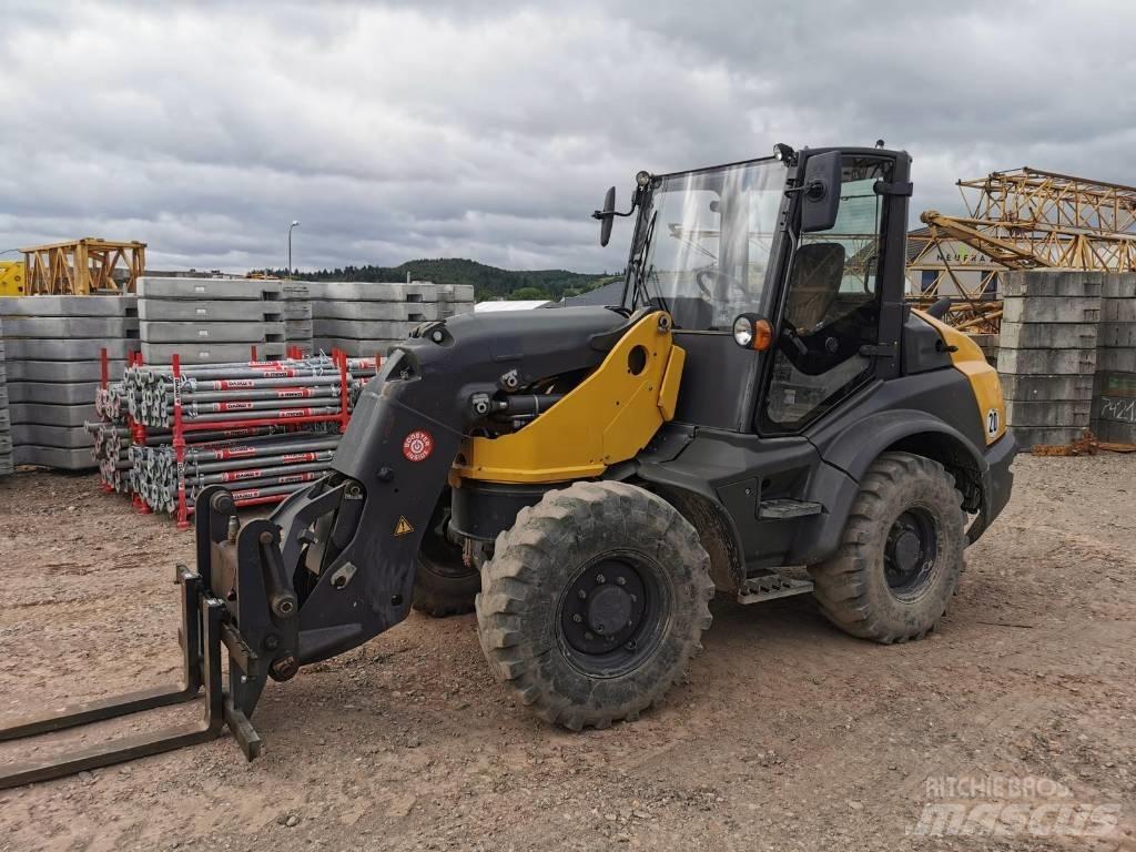Mecalac AS 700 Radlader