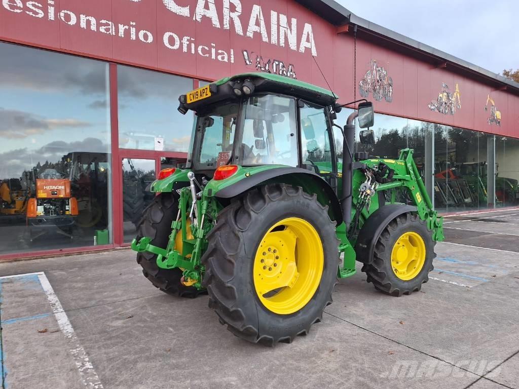 John Deere 5100M Traktoren