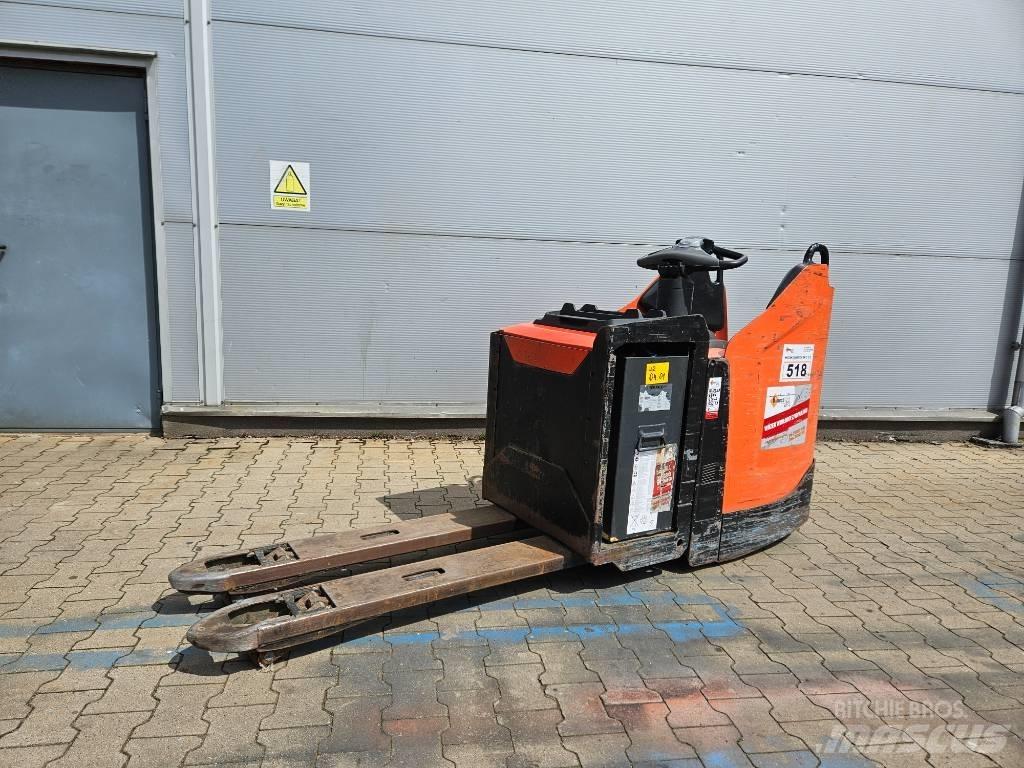 BT LPE250 Gabelstapler mit Fahrerstand