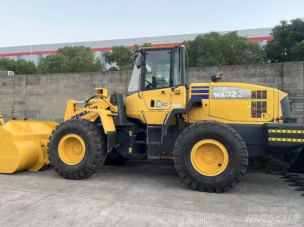 Komatsu WA 320 Radlader