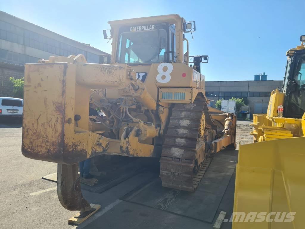 CAT D8R Bulldozer