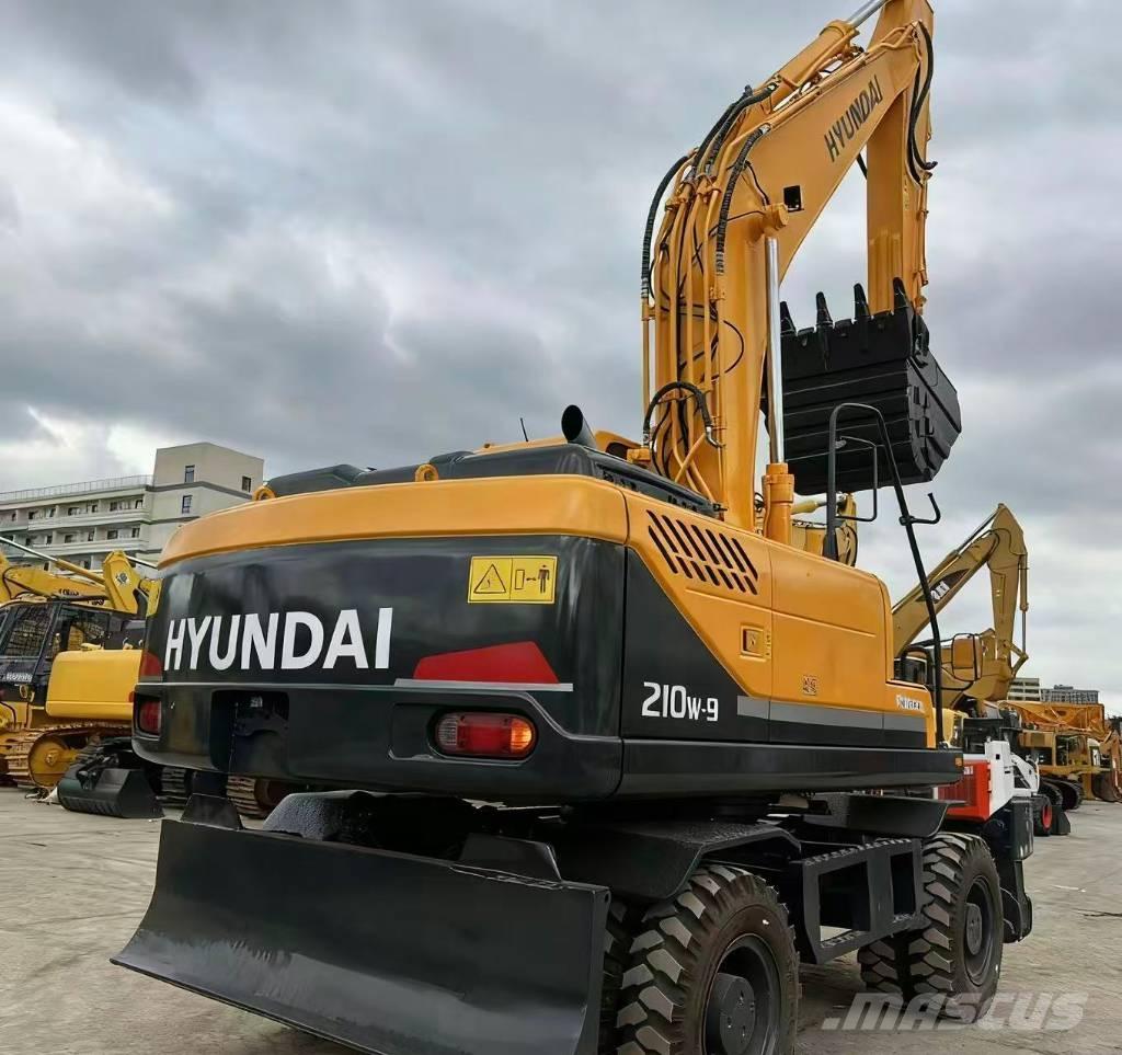 Hyundai 210W -9 Mobilbagger