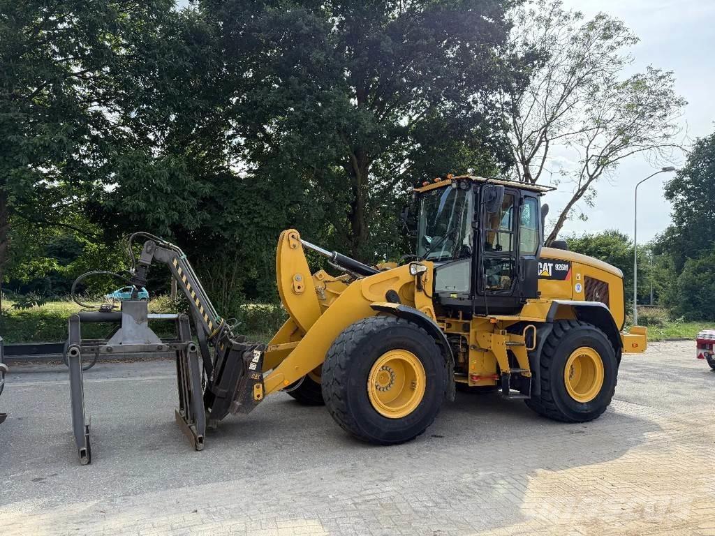 CAT 926M 4 Buckets Radlader