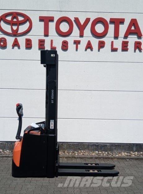Toyota SPE160L Selbstfahrstapler