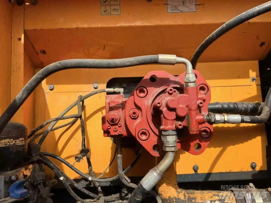 Hyundai 305-9t Raupenbagger