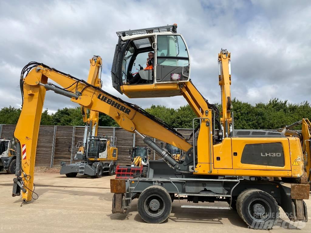 Liebherr LH 30 M# Materialumschlag