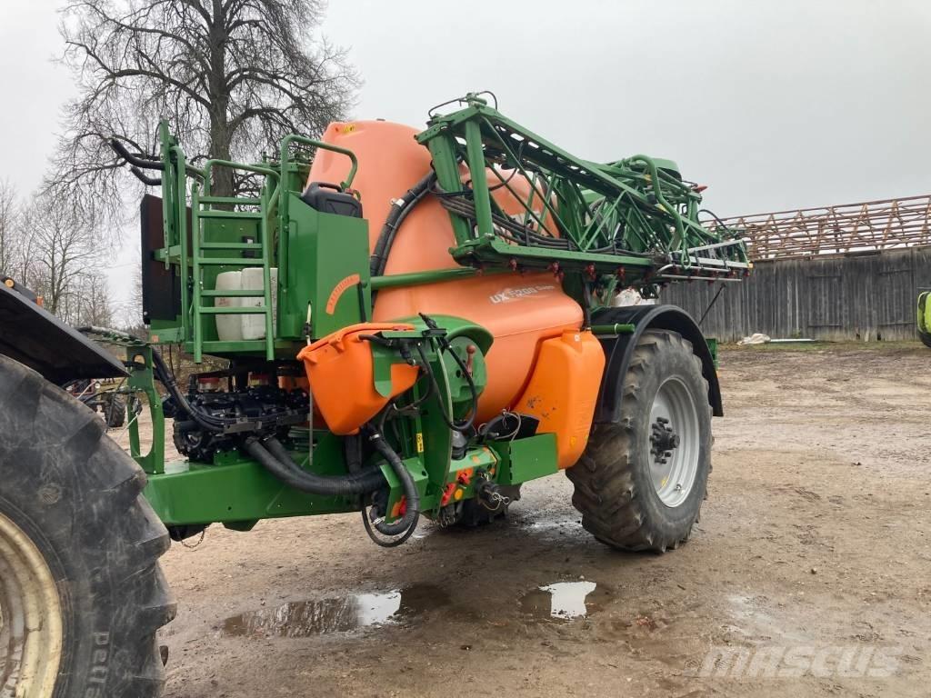 Amazone UX 5200 Anhängespritzen