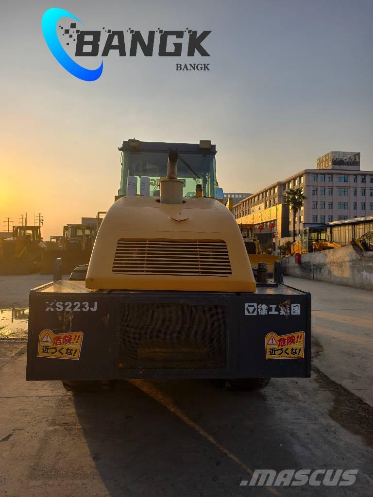 XCMG XS 223 J Walzenzüge